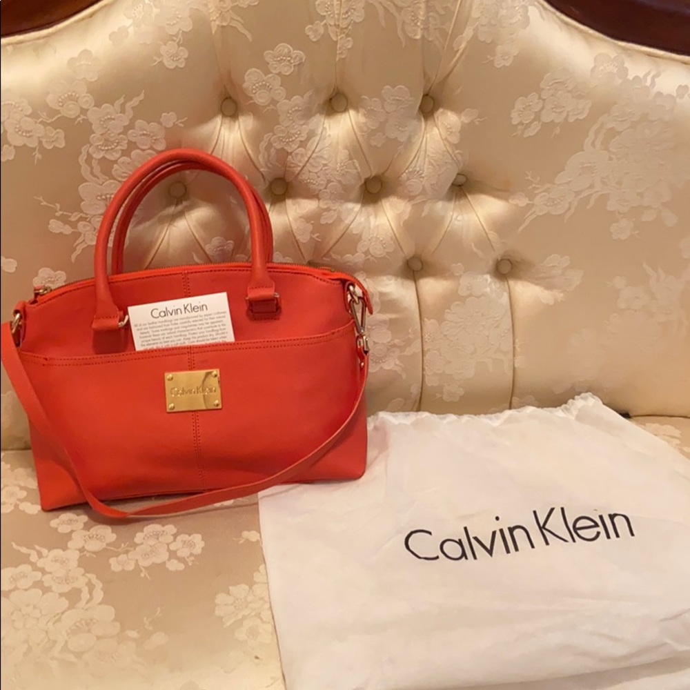 Hand Bag Calvin Klein. New Never been used.
